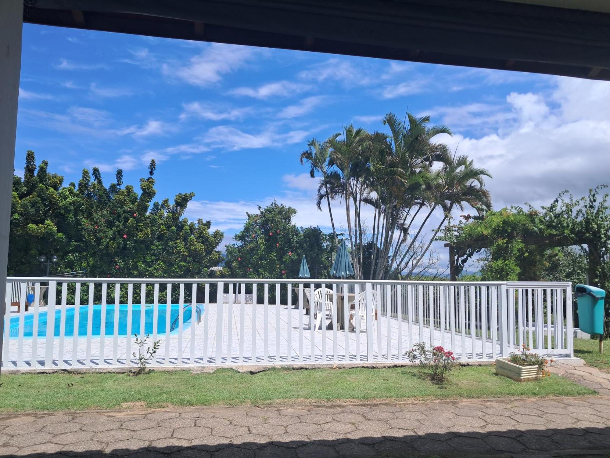 Apartamento Pe Na Areia De 1 Dormitorio Com Vista Para Praia Ou Vista Lateral Pontas Das Canas — Photos 1